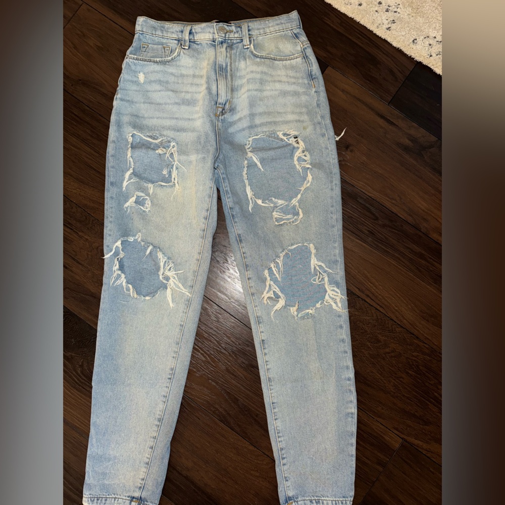 BDG Urban Outfitters Light Blue Denim Jeans mom rise